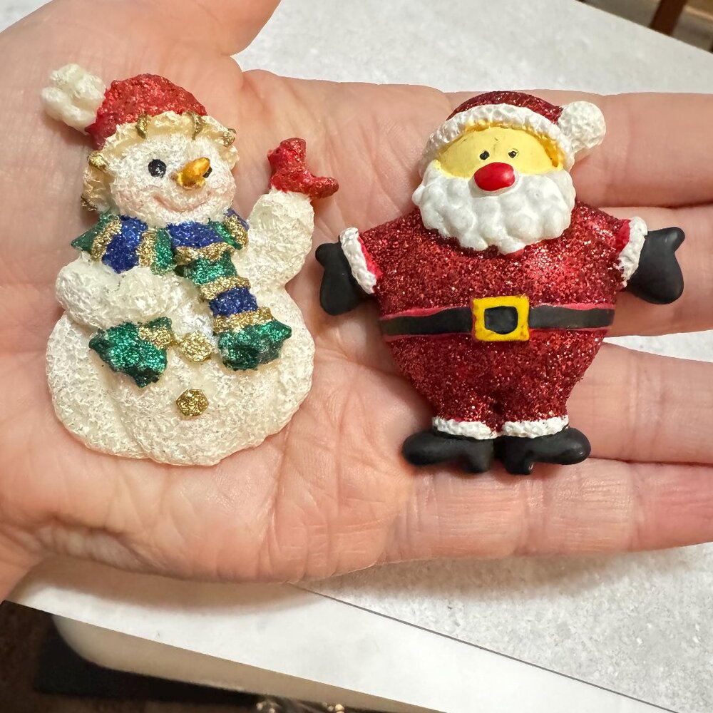 Santa & Snowman Holiday Brooch Set | Hand-Painted Resin Christmas Pins - Picture 1 of 4